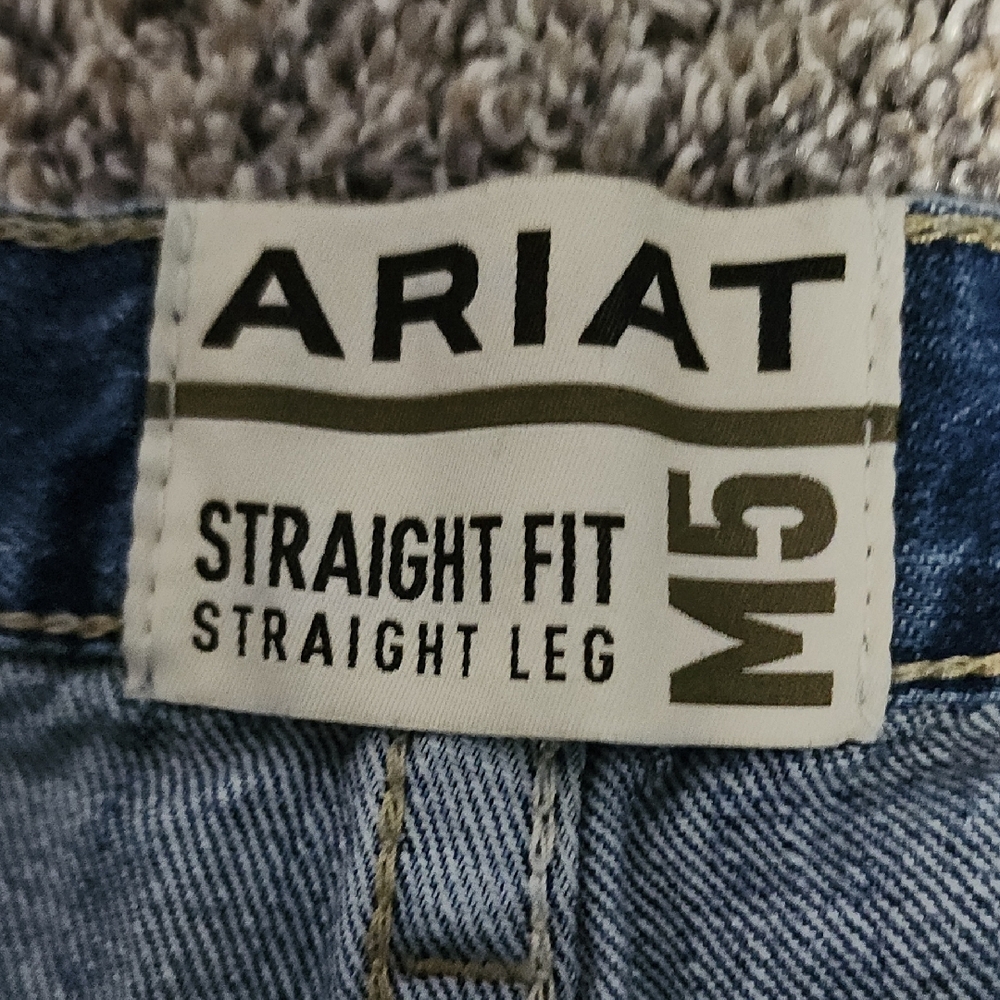 Ariat Straight Fit Jeans